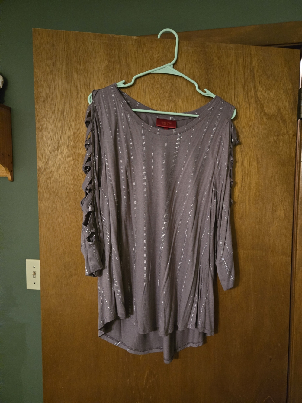 Jennifer Lopez Lavender Cold-Shoulder Studded Long Sleeve Top